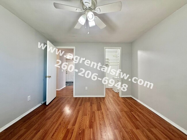 Building Photo - 3 Bedroom House