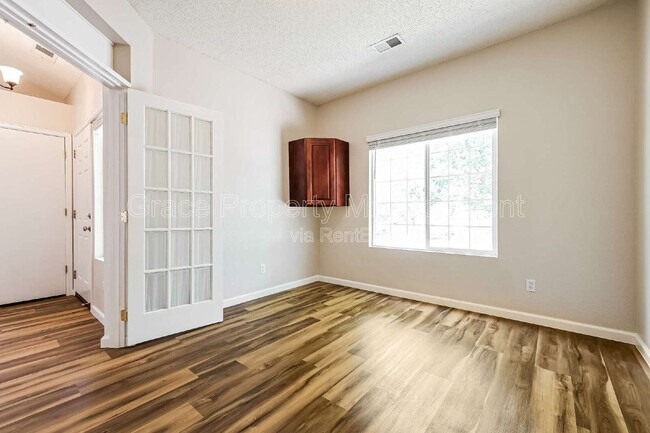 Building Photo - 8334 S Quay Ct