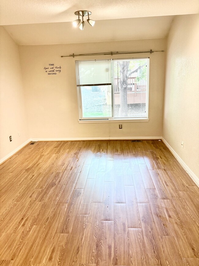 Building Photo - 12450 E Iliff Pl