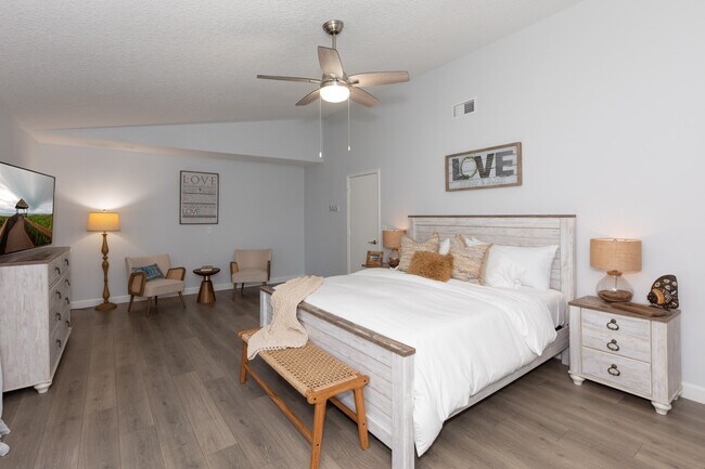 Building Photo - 4949 N Highway A1A