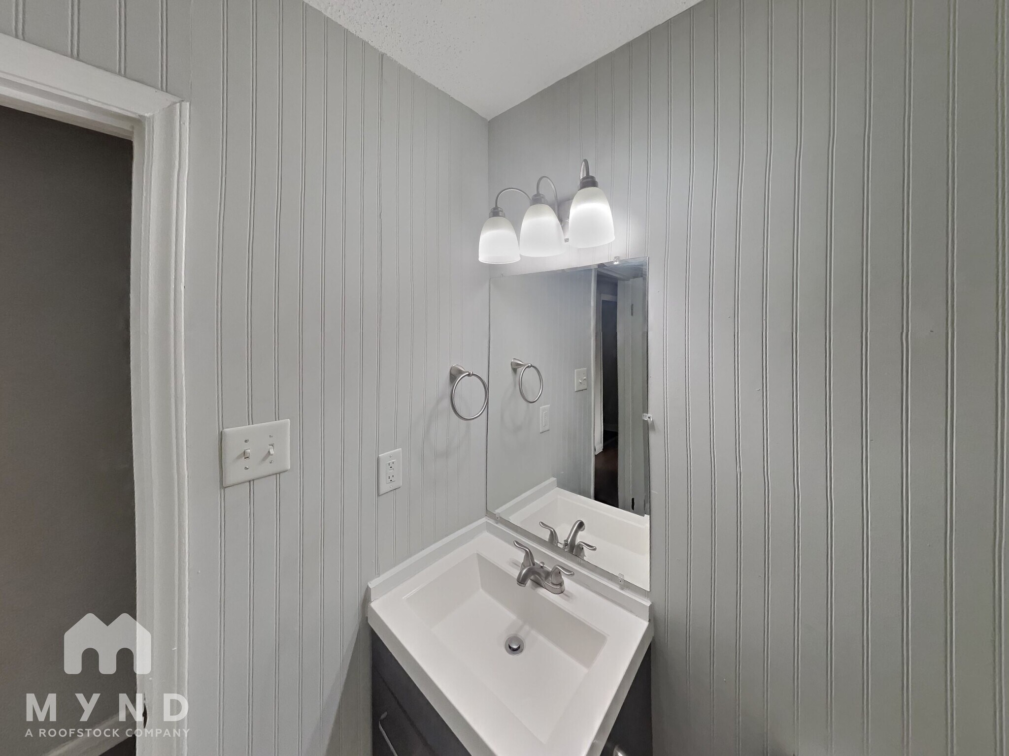 Building Photo - 3624 Somerset Dr