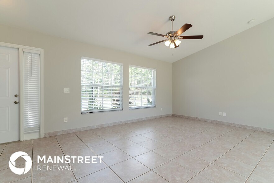 Building Photo - 4173 Pincushion St