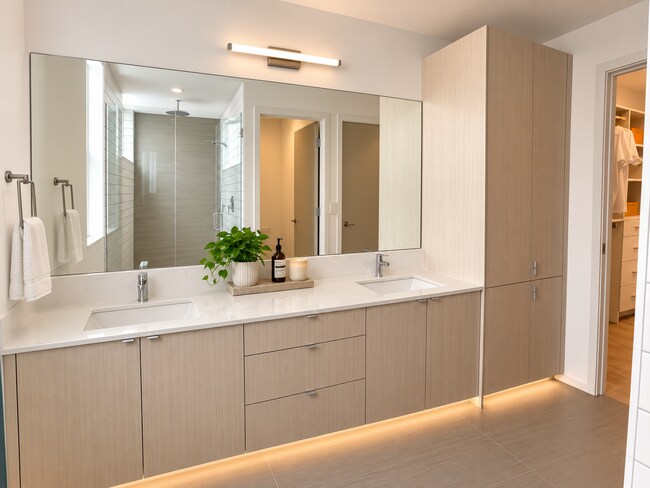Building Photo - Magnolia Townhome