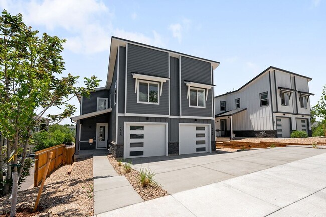 Building Photo - Brand New 3BD, 4BA Half-Duplex in Villa Park with Back Yard