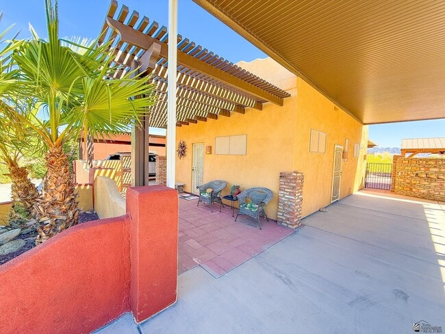 Building Photo - 13289 Onammi Ave