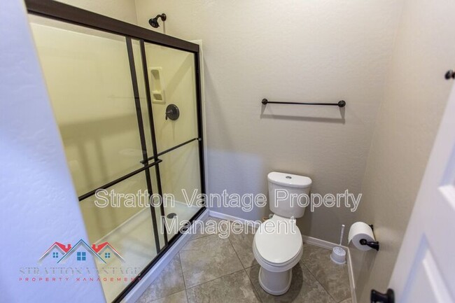 Building Photo - 256 N Jesse St