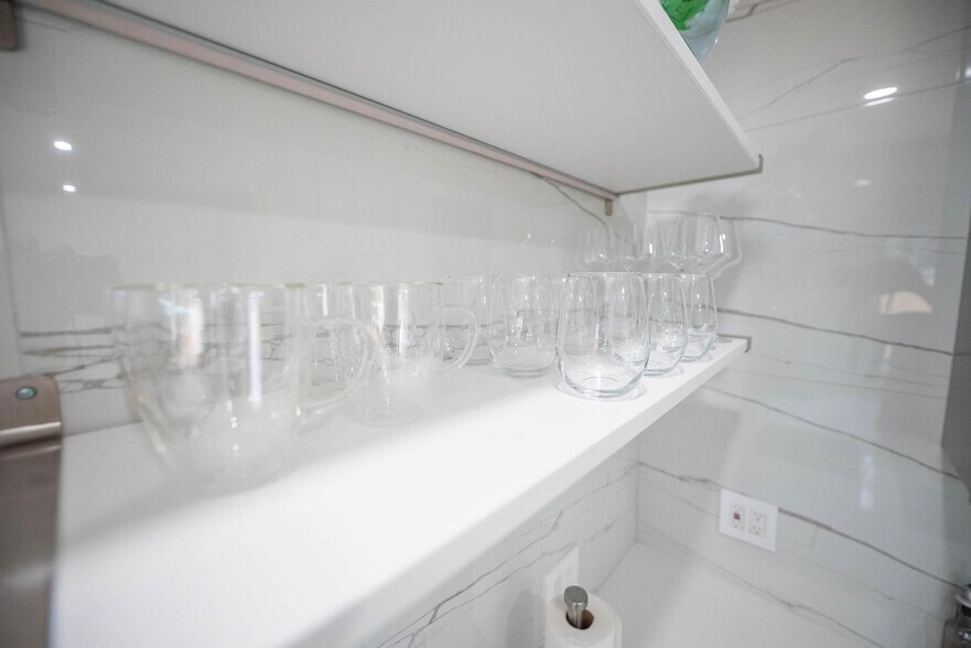 Building Photo - 44 N Federal Hwy