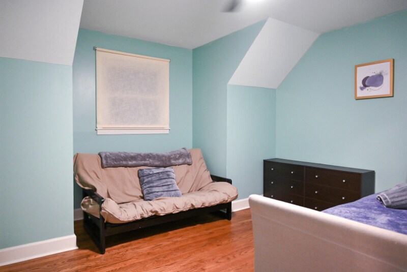 Building Photo - 916 Bern St