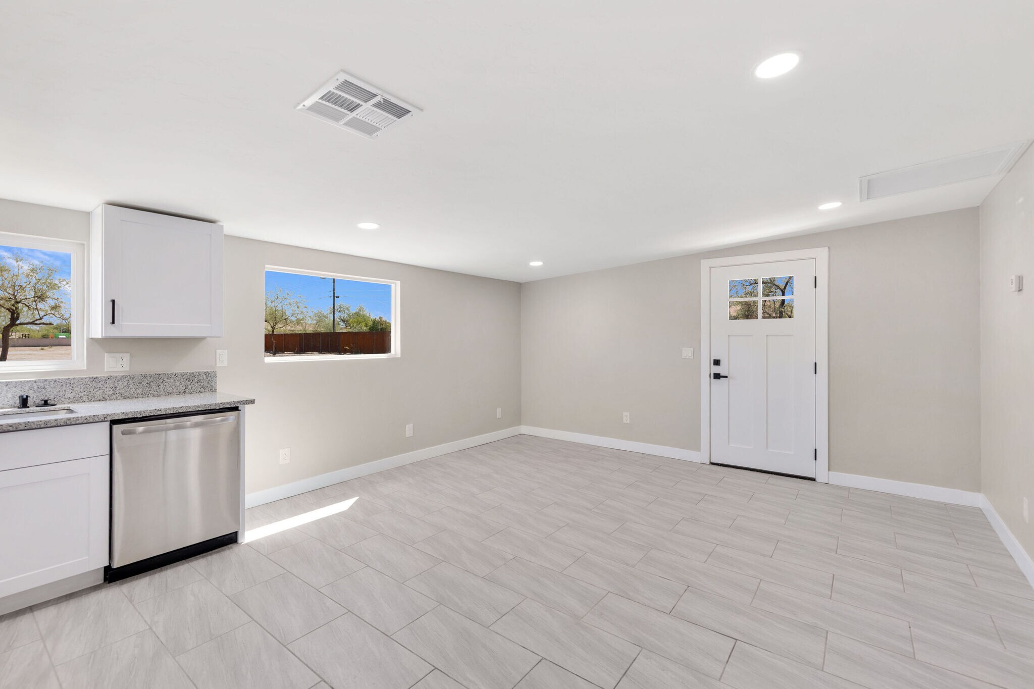 Building Photo - 1331 W Speedway Blvd