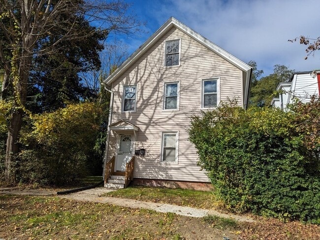 Primary Photo - 6 North St