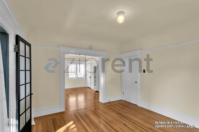 Building Photo - 654 Chetwood St