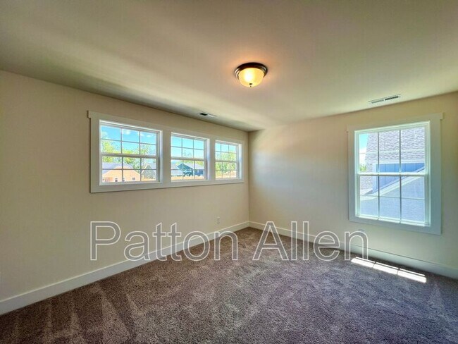 Building Photo - 117 N Christie Ct