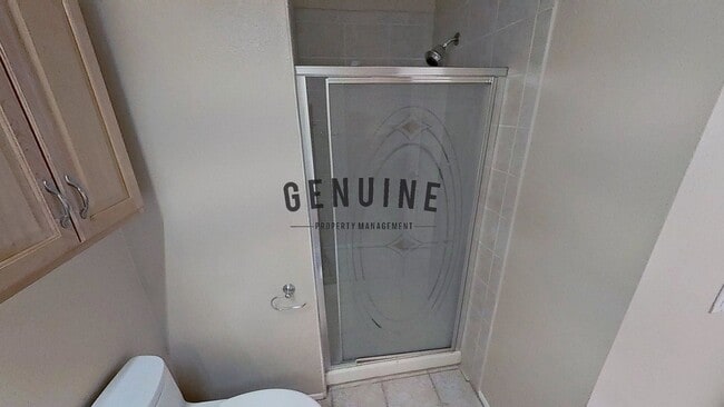 Building Photo - Dual Master Two Bedroom Townhouse in Gated...