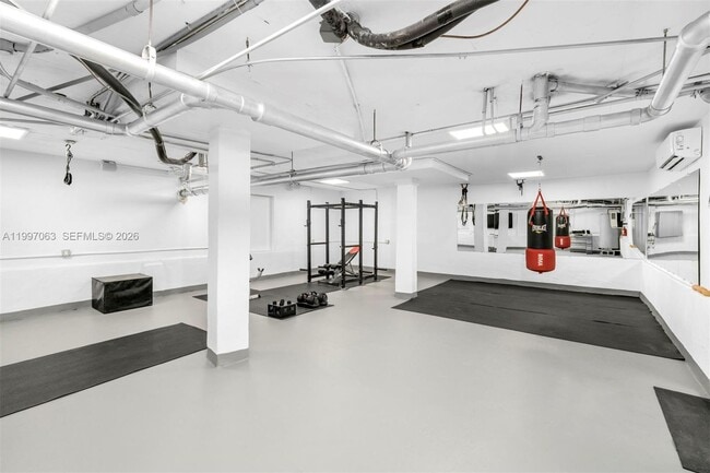 Building Photo - 6832 Sunrise Ct