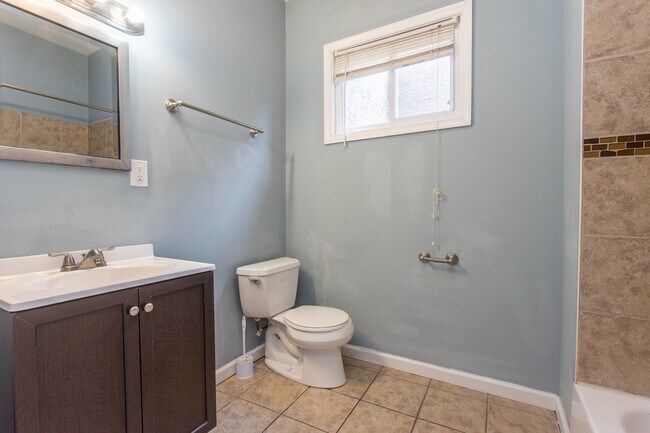 Building Photo - 2016 N 18th St