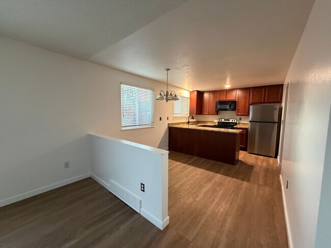 Building Photo - NEW LOW PRICE Spacious 3 Bed + Office, 2 Bath Single Family Home with a 2 Car Garage!