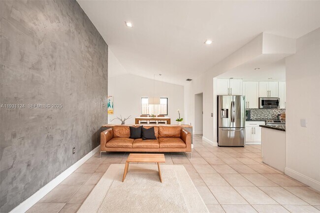 Building Photo - 511 SW 168th Ave