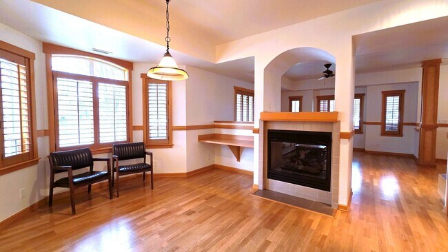 Building Photo - Beautiful Corner Unit Condo in Downtown Coeur d'Alene