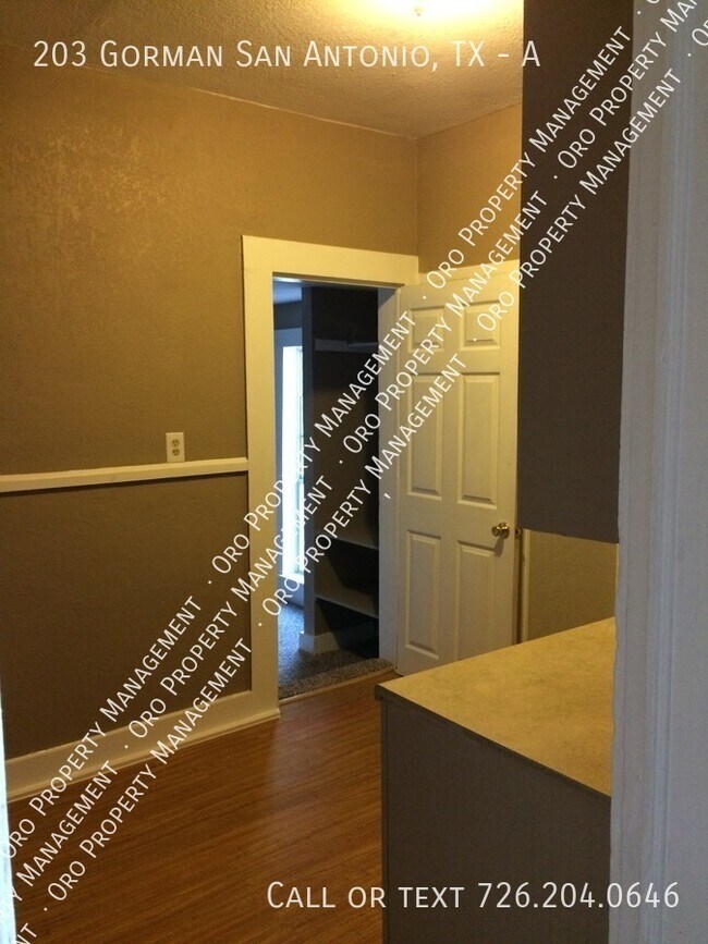 Building Photo - 203 Gorman