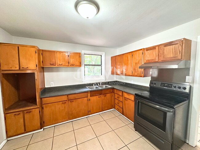 Building Photo - 1250 Druid Dr