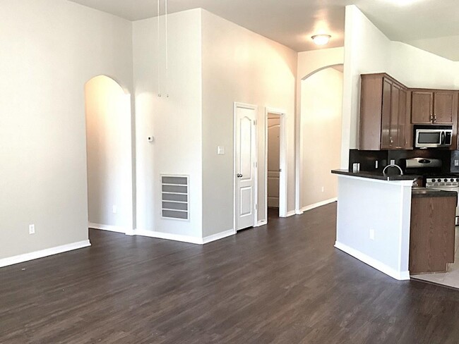 Building Photo - 5119 Westwood Pines Dr