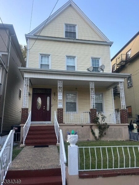 Primary Photo - 127 Murray St