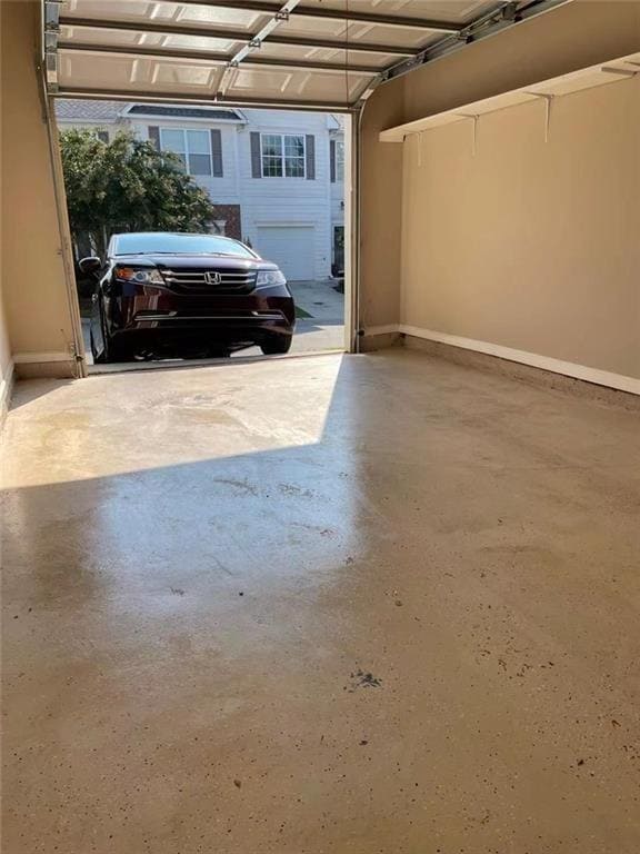 Building Photo - 6634 Splashwater Dr