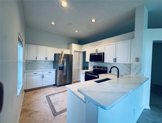 Building Photo - 815 Vista Meadows Dr