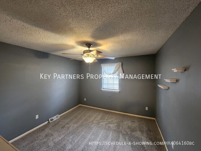 Building Photo - 9110 W 102nd St