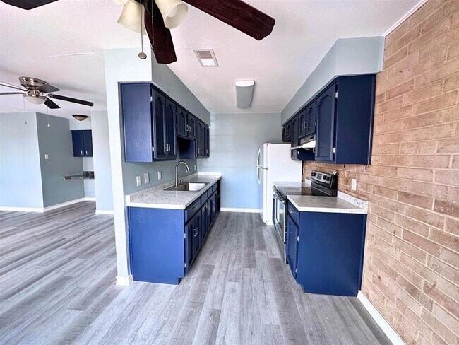 Building Photo - 4902 Marcella Ave