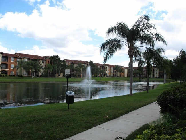 Building Photo - 1 bd / 1 ba in Palms Club Community