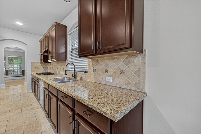 Building Photo - 8338 Sedona Ridge Dr