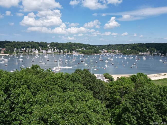 Building Photo - 21 Beach Plum Dr