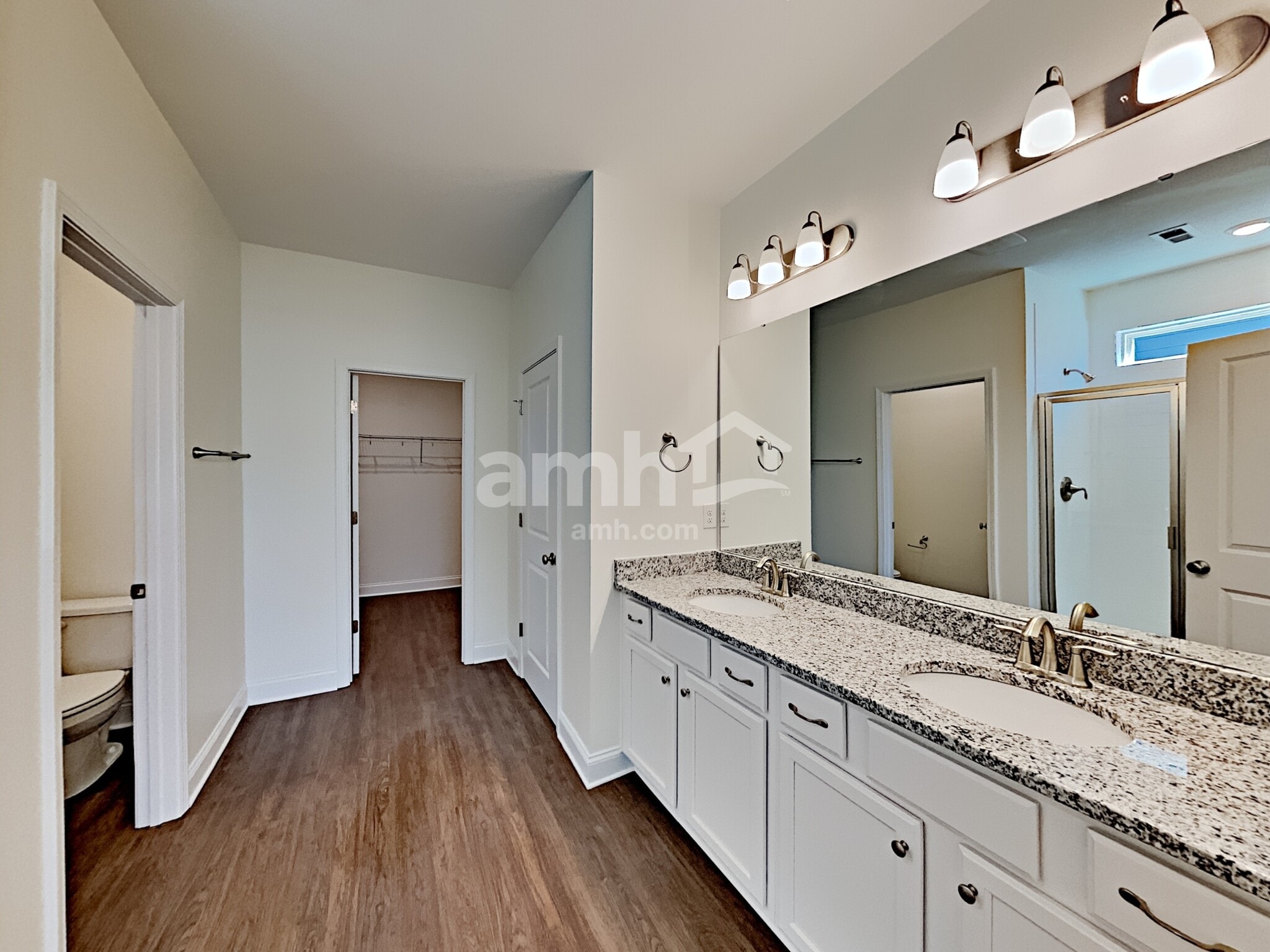 Building Photo - 215 Stowe Rd