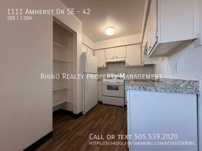 Building Photo - 1111 Amherst Dr SE