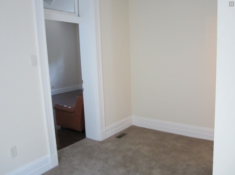Building Photo - 2614 Eden Ave