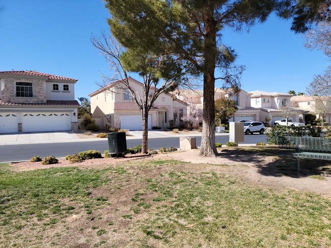 Building Photo - Rhodes Ranch - Guard Gated - Golf Course V...