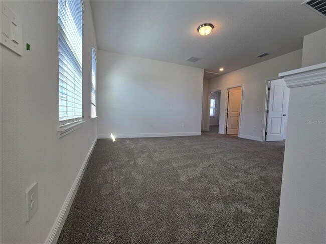 Building Photo - 2284 Hen Rd