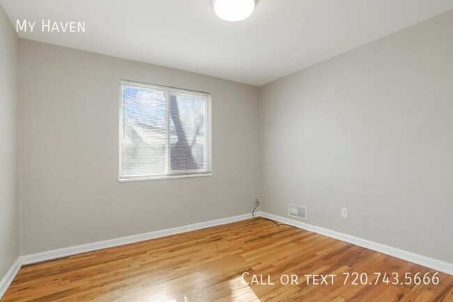 Building Photo - Adorable 2 bedroom unit in Sunnyside