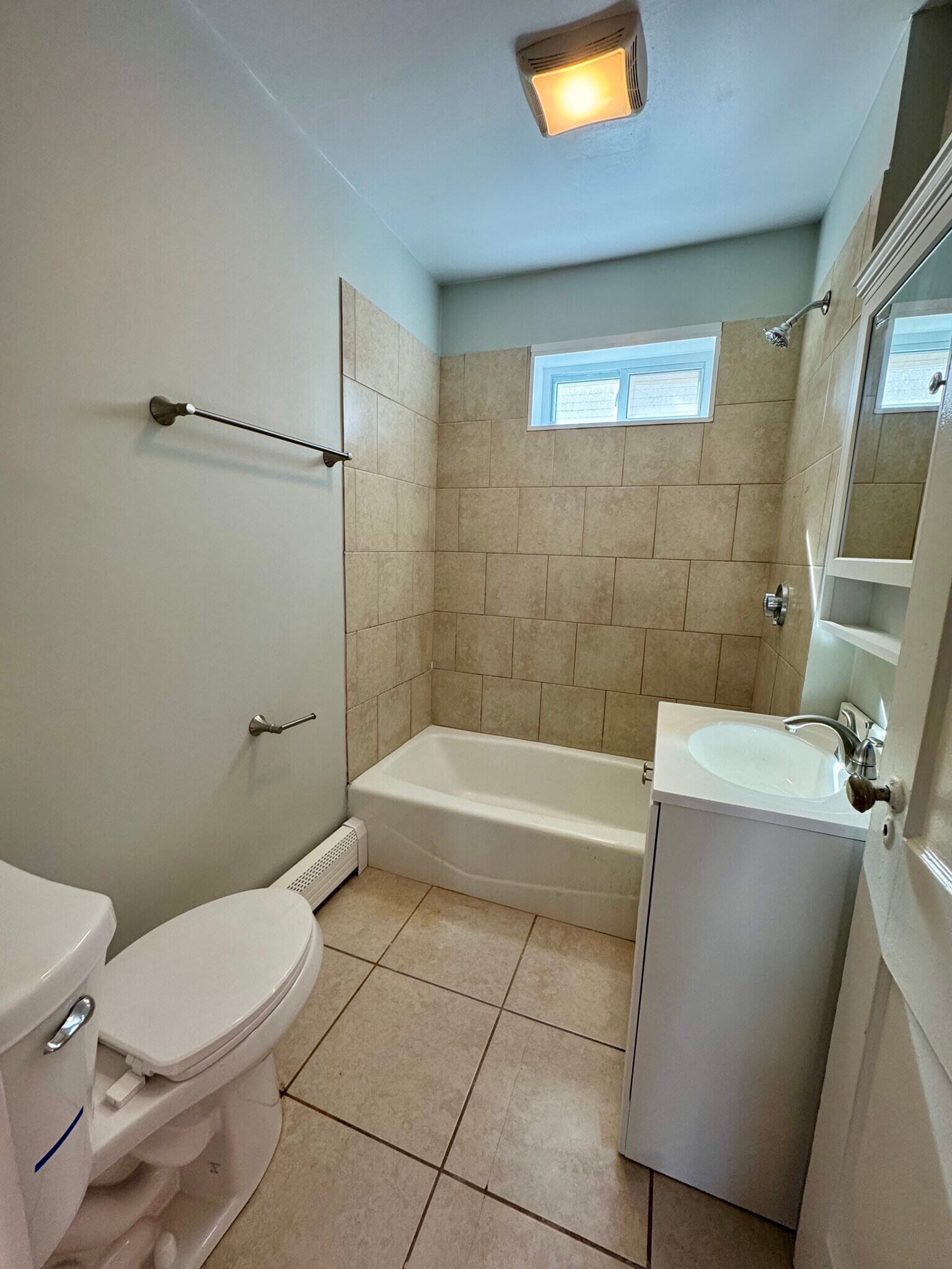 Building Photo - 109 Ruggles St