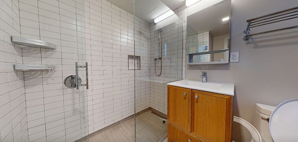 Building Photo - 116 Mount Auburn St