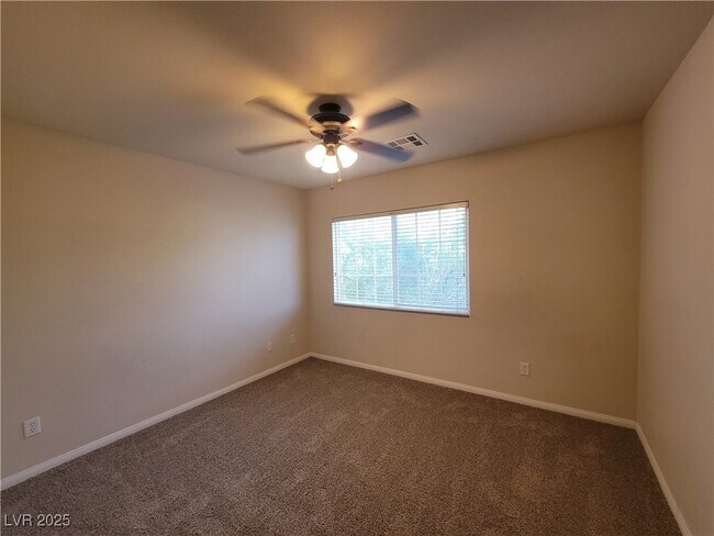 Building Photo - 10650 Timber Stand St