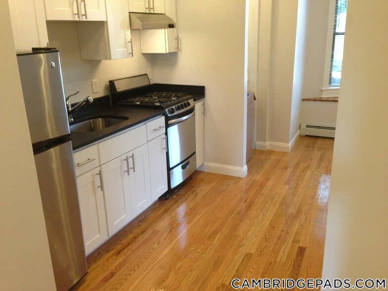 Building Photo - 100 Willow St