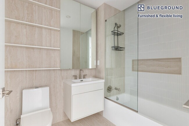 Building Photo - 150 Lawrence St