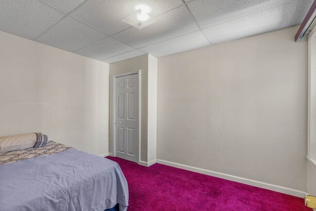 Building Photo - 513 Morris St