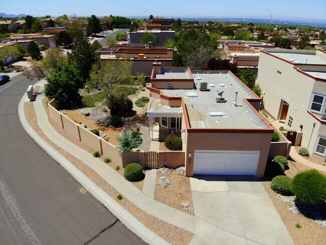 Building Photo - 5809 Vulcan Vista Dr NE