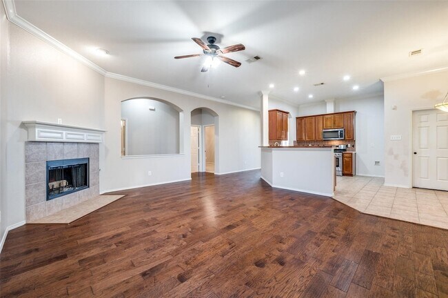 Building Photo - 6752 Longhorn Trl
