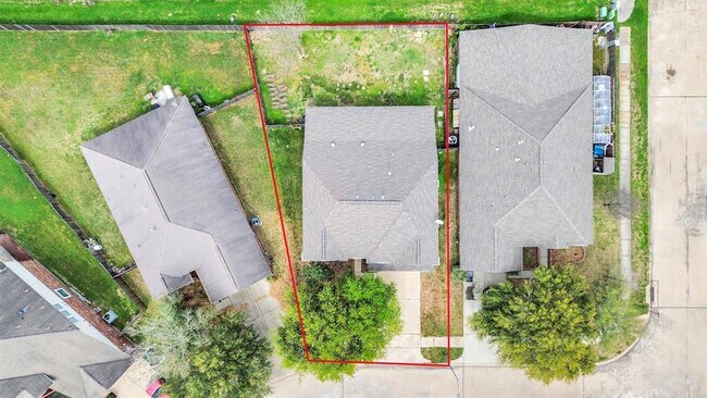 Building Photo - 17734 Sunset River Ln