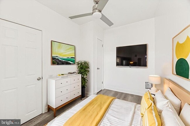 Building Photo - 2336 Pierce St