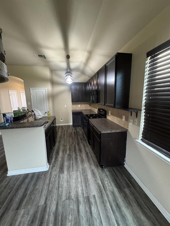 Building Photo - 296 Country Crossing Cir